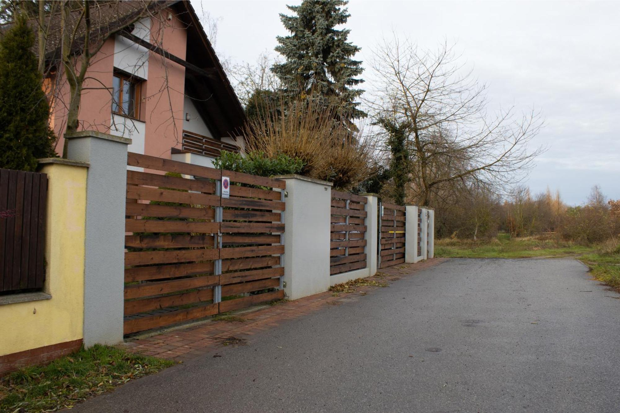 Apartman U Lesa Nove Jirny Bagian luar foto